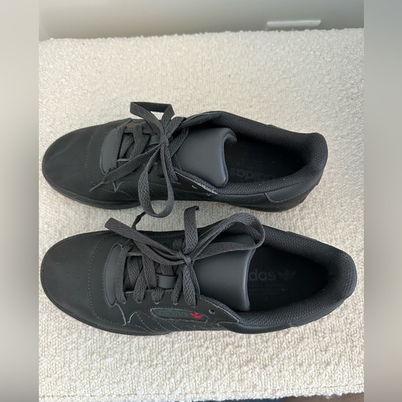Black Adidas Yeezy Powerphase Size 6.5 - Picture 4 of 7